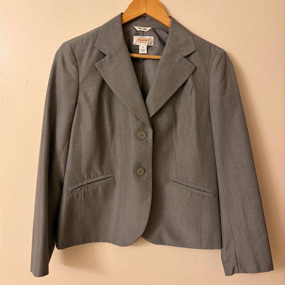Talbots Petites 100% Silk Gray Blazer Size 4 Lined Jacket Button Front